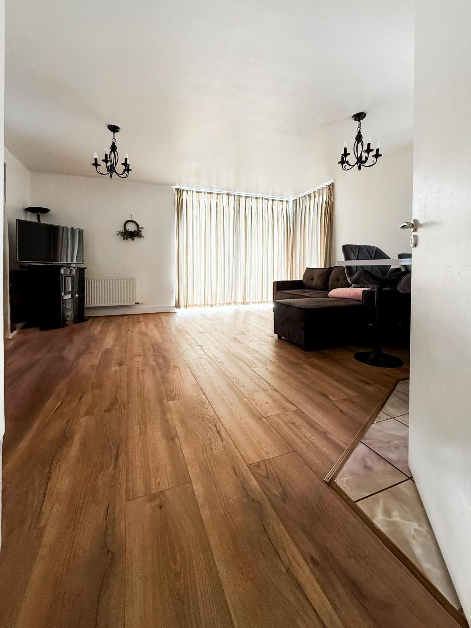 Skyview Retreat Spacious Comfort Lucan Buitenkant foto